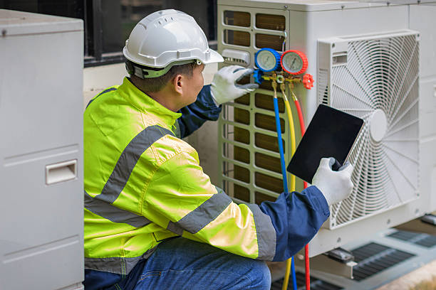Professional Heat Pump Repair technician working in Annandale, NJ